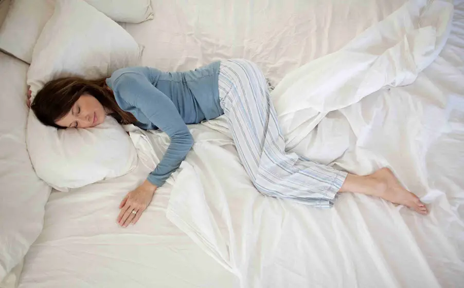 sleep positions for healthy back