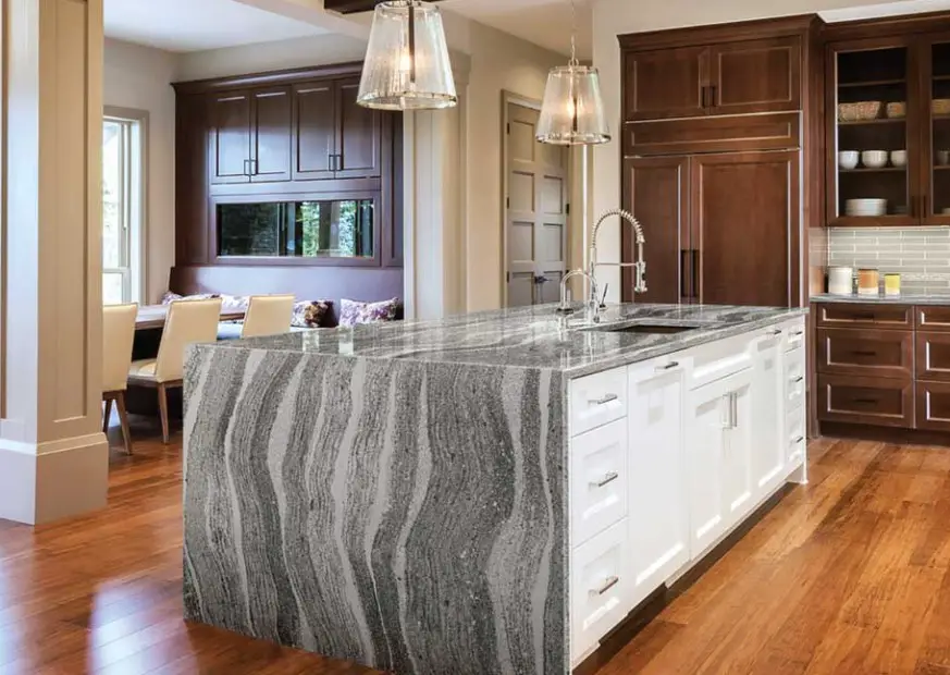 Kitchen-with-gray-quartz-countertop