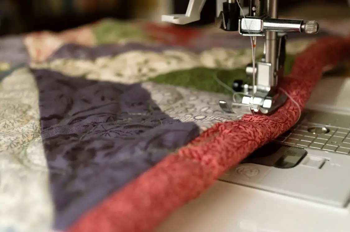 sewing machine that quilts