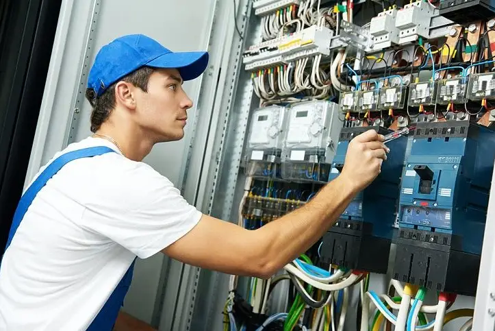 Becoming an Electrician in Sydney