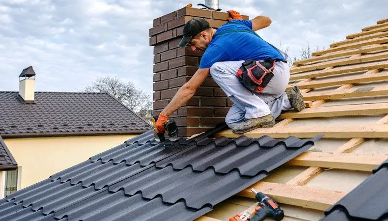 Roof Repair Vs Roof Replacement explained for homeowners